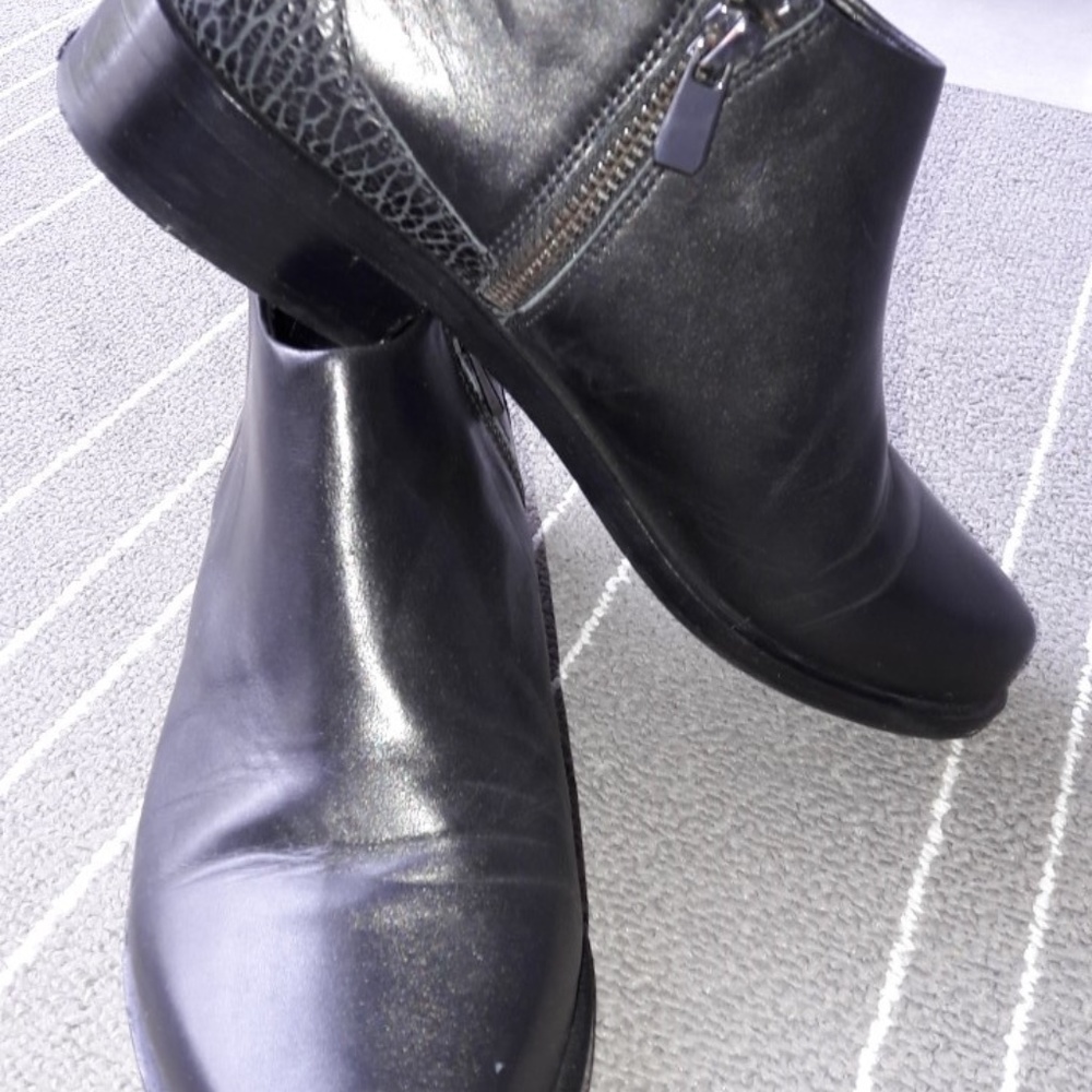 COPY - & Other Stories Black Ankle Boots.Size EU …